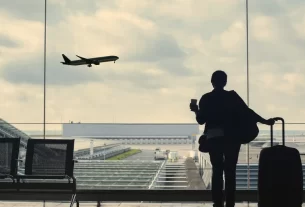Com quantos anos pode viajar sozinho