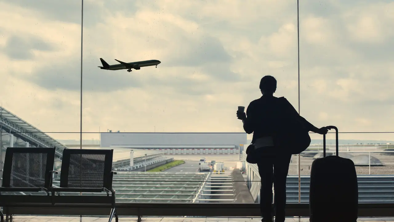 Com quantos anos pode viajar sozinho
