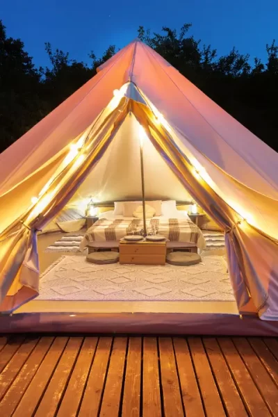 Tenda de luxo, ideal para glamping 2025 no Brasil.